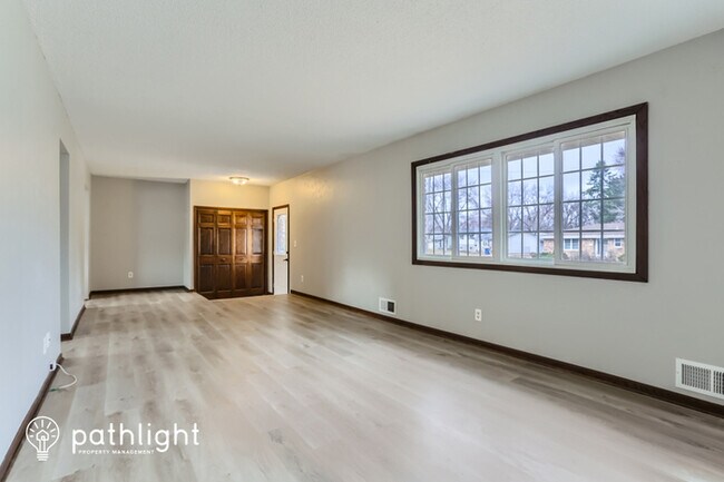 Foto del edificio - 1400 Gary Drive, St. Paul Park, MN, 55071