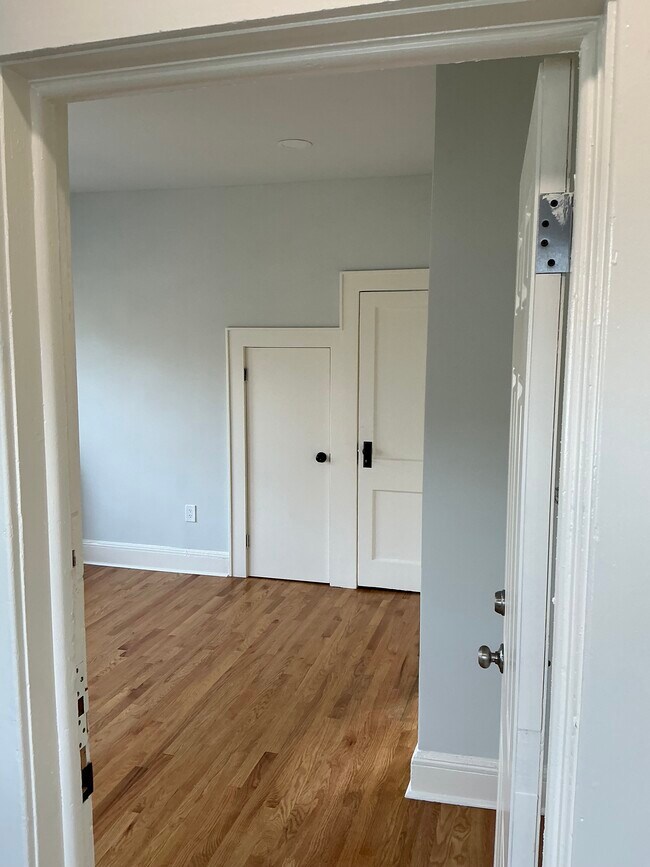 Dormitorio 2 - 176 Weequahic Ave