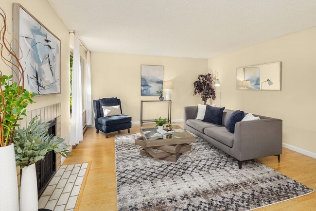 Photo - Spacious 2 bed, 1.25 bath, convenient loca... Apartment