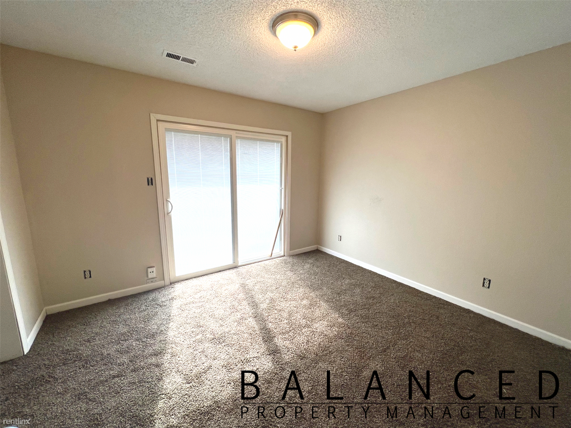 Foto del edificio - 2 br, 1 bath House - 6135 SW 26th Ct Apt C