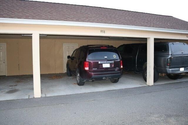 Foto del edificio - Cute, Cozy, convenient Arcata 3 bedroom townhouse with small fenced yard, laundry