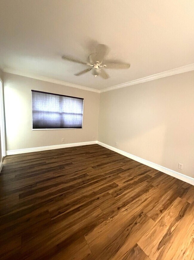 Foto del edificio - 9585 Affirmed Ln