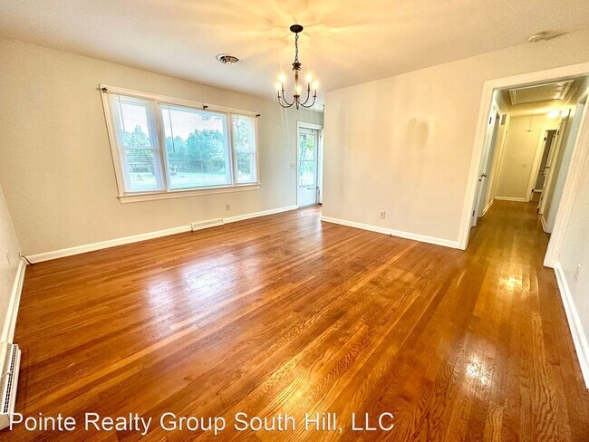 Building Photo - 3 br, 2 bath House - 479 Dundas Road