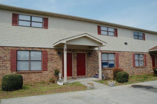 Building Photo - 3601 Lark Cir