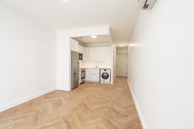 Foto del edificio - 321 E 22nd St