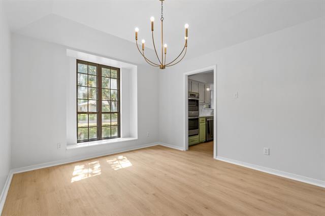 Foto del edificio - 238 High Brook Dr