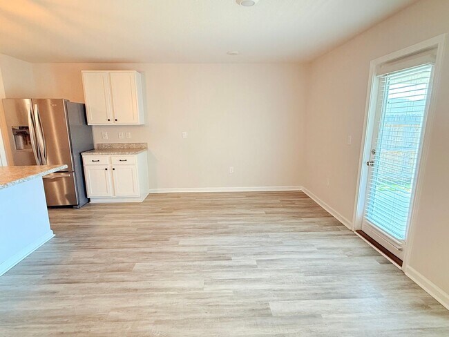 Building Photo - 4Bed/2Bath Home - Woodlands Community