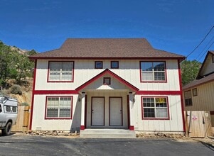 Building Photo - 1455 N Main St