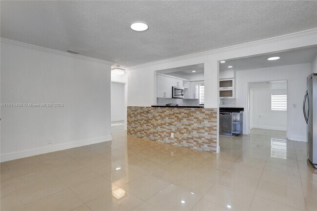 Foto del edificio - 1131 NW 17th Ave