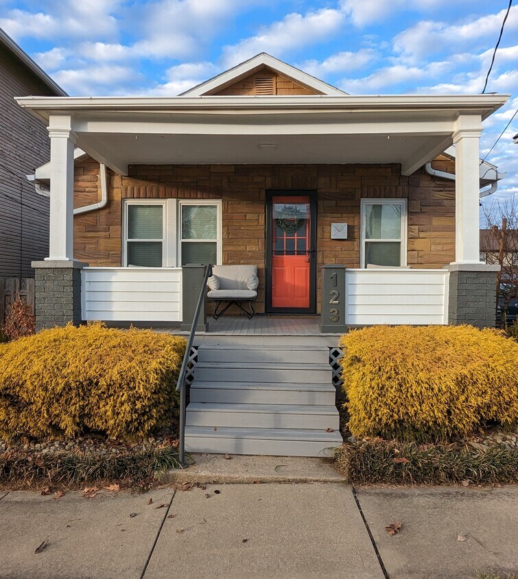 Primary Photo - 123 Chestnut St