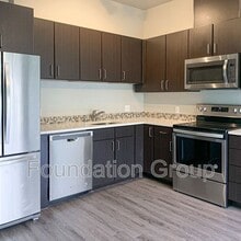 Building Photo - 2400 E Boston St