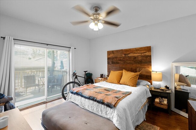 Foto del edificio - 3528 W Shakespeare Ave