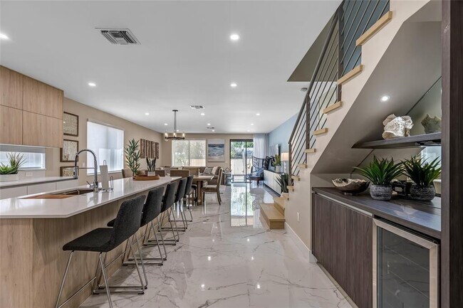 Foto del edificio - 811 SW 10th Terrace