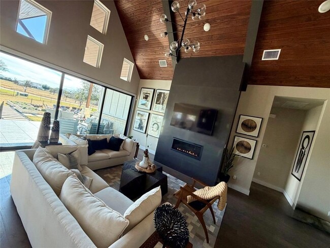 Foto del edificio - 217 Northcrest Dr