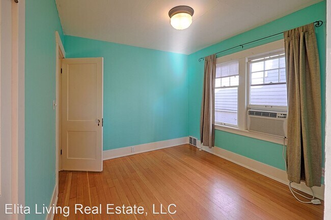 Building Photo - 3 br, 2 bath House - 1022 NE 69th St.