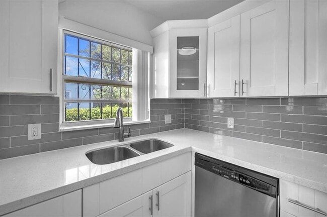 Foto del edificio - 17115 NW 12th Ct