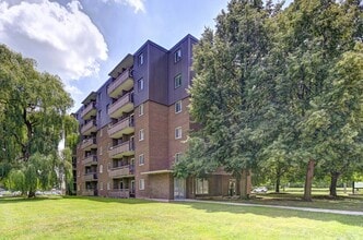 Building Photo - Willow Road Apartments