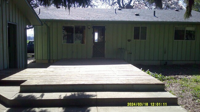 Building Photo - 28807 Hurlburt Rd
