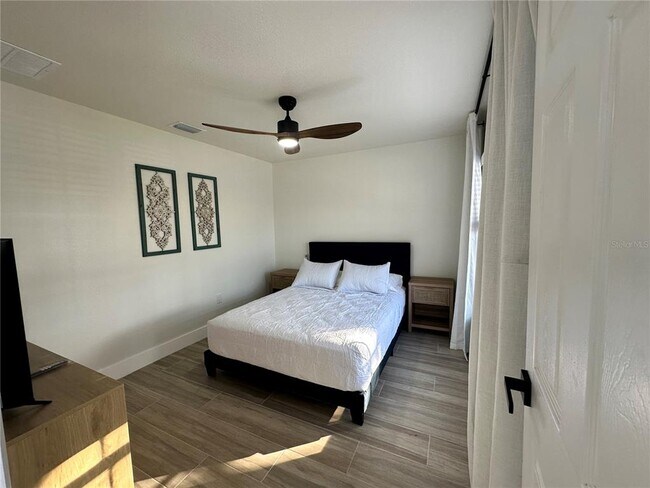 Foto del edificio - 17410 Woodcrest Way