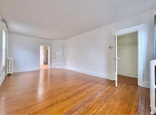 Foto del edificio - 163 Glenwood Ave