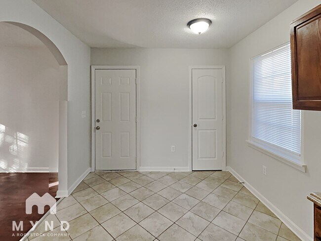 Foto del edificio - 5130 Alford St