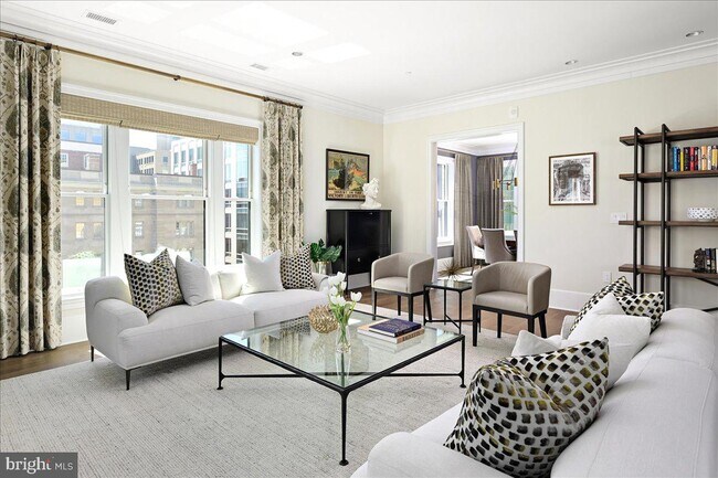 Foto del edificio - 1108 16th St NW