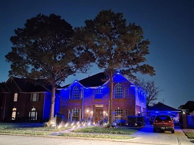 Foto del edificio - 3513 Pine Hollow Dr