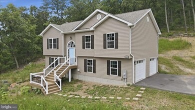 Building Photo - 1617 Tomahawk Trail