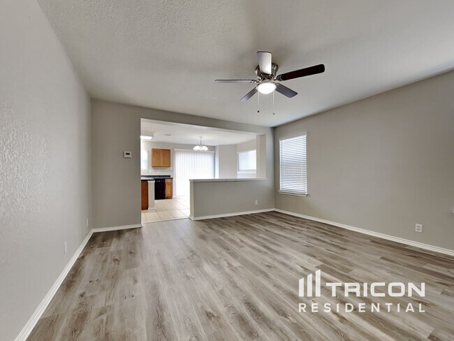 Foto del edificio - 6631 Arbor Farm