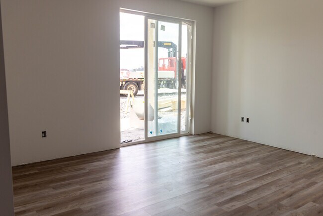 Middletown Flats NUEVA CONSTRUCCIÓN Sala de estar - Middletown Flats