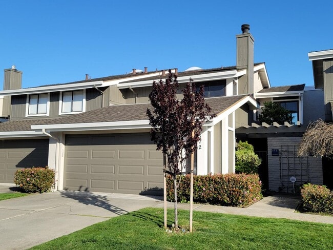 Building Photo - 572 Marlin Ct