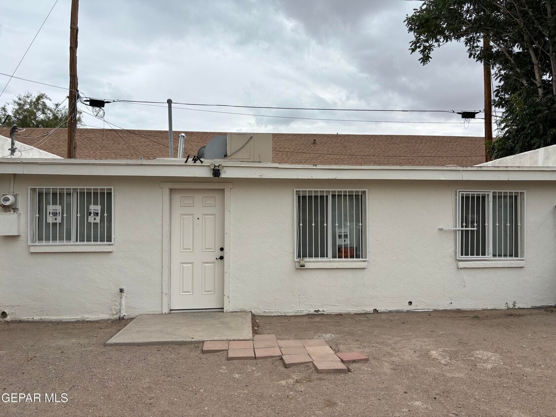 Primary Photo - 141 Newman St