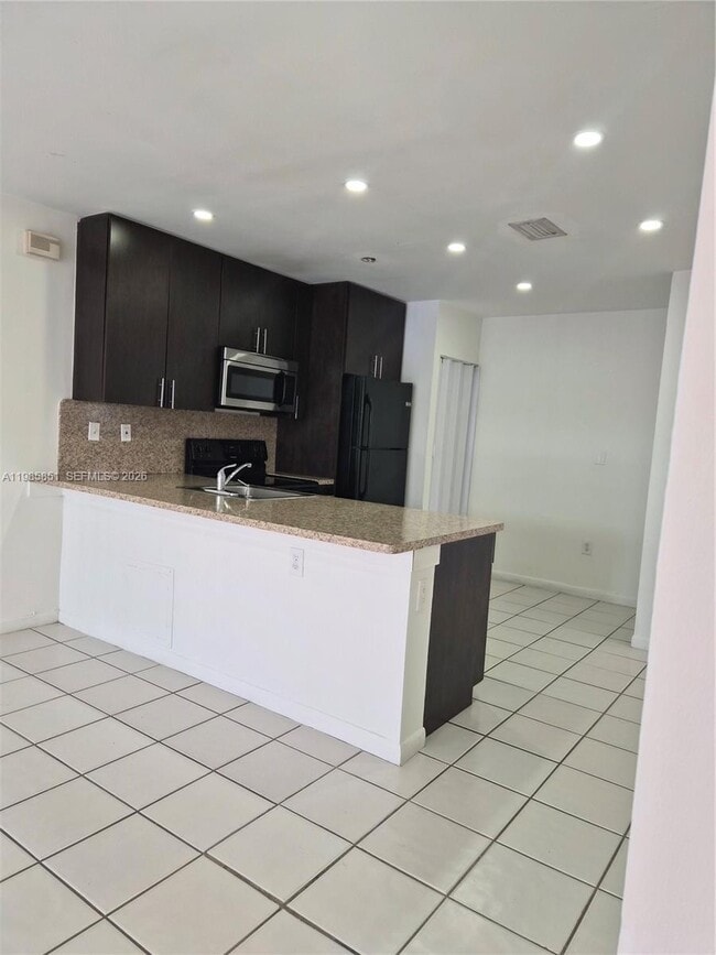 Building Photo - 15421 SW 81st Cir Ln