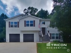 Building Photo - 22 Thorn Thicket Way