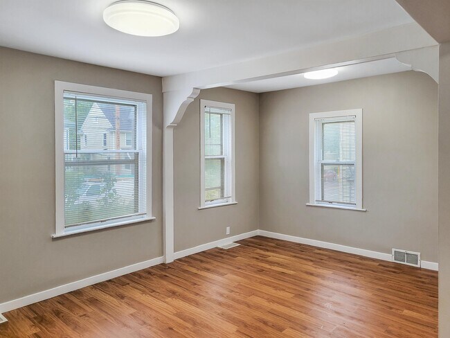 Building Photo - 631 M.L.K. Jr St SE