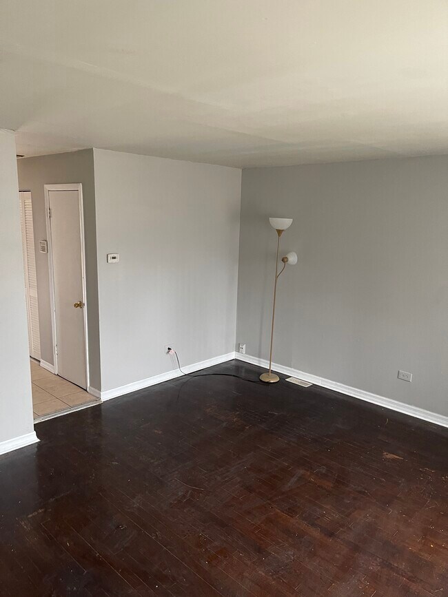 Building Photo - 16901 Orchard Ridge Ave
