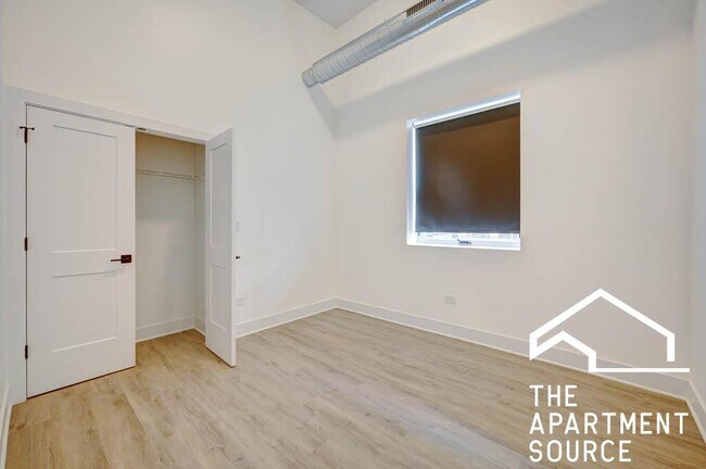 Foto del edificio - Beautiful 2 Bed 2 Bath in Lincoln Square