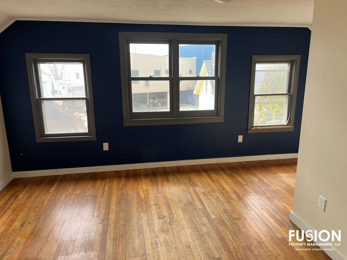 Photo - 61 Front Street