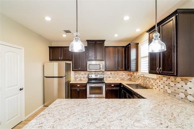 Building Photo - 106 Landing Ln