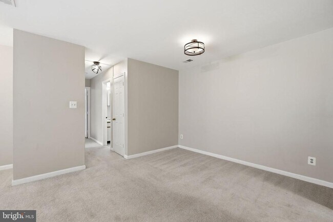 Foto del edificio - 2822 Lee Oaks Pl