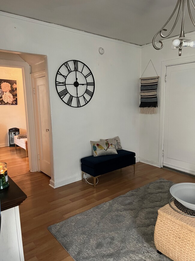 Living Room - 3881 S Gramercy Pl
