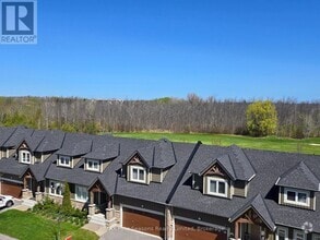 Building Photo - 5-415 Spooner Cres