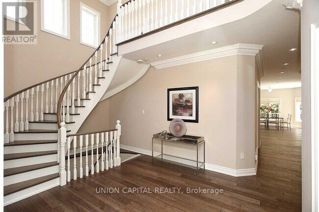 Building Photo - 75 Langtry Pl