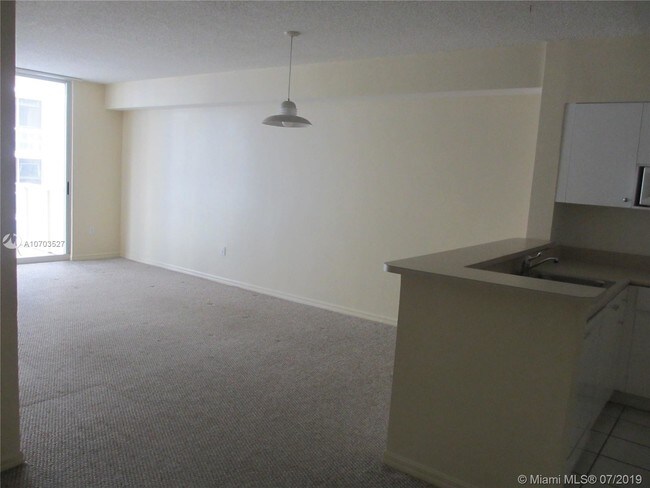 Foto del edificio - 5091 NW 7th St