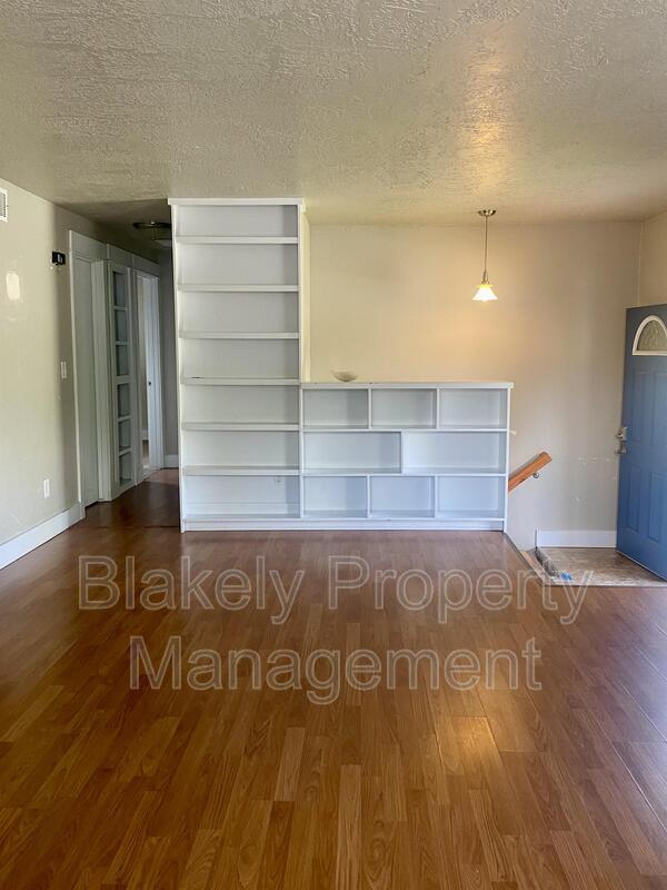 Foto del edificio - 1541 Marilyn Cir