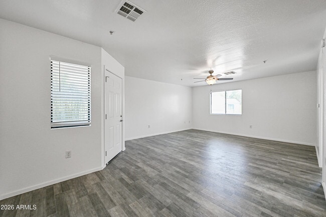 Building Photo - 3065 N 67th Ave