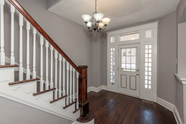 Foto del edificio - 3100 Potomac St