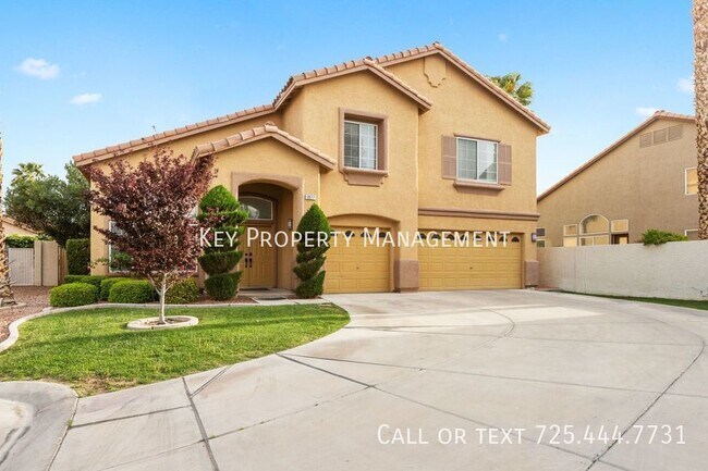 Building Photo - FULLY FURNISHED 4 BEDROOM HOME IN SILVERAD...