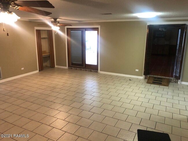 Foto del edificio - 2809 S Curtis Dr