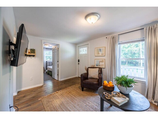 Foto del edificio - 145 Griffeth St